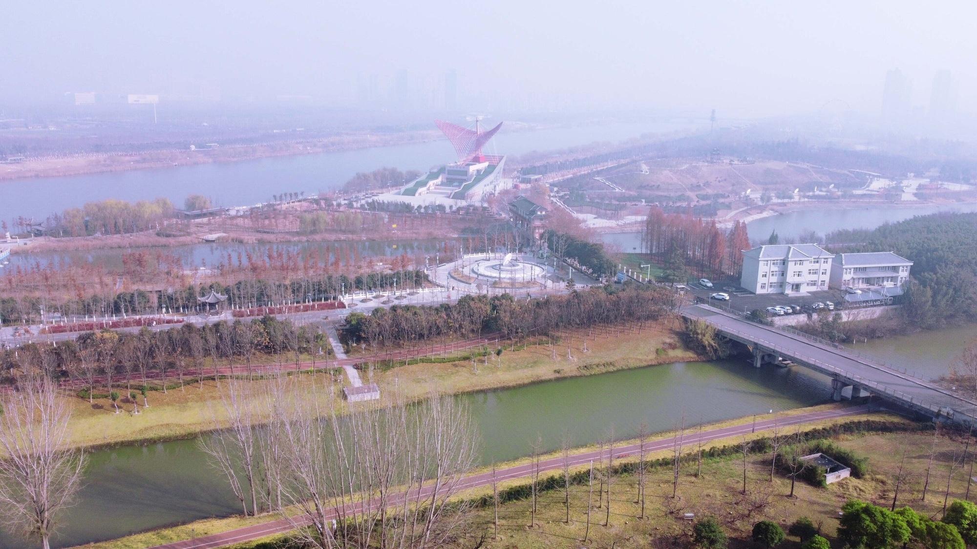 Отель Doubletree By Hilton Anhui Suzhou  Экстерьер фото