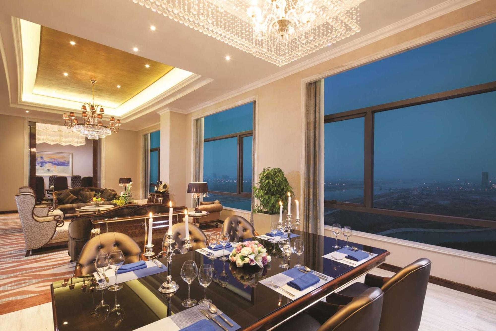 Отель Doubletree By Hilton Anhui Suzhou  Экстерьер фото